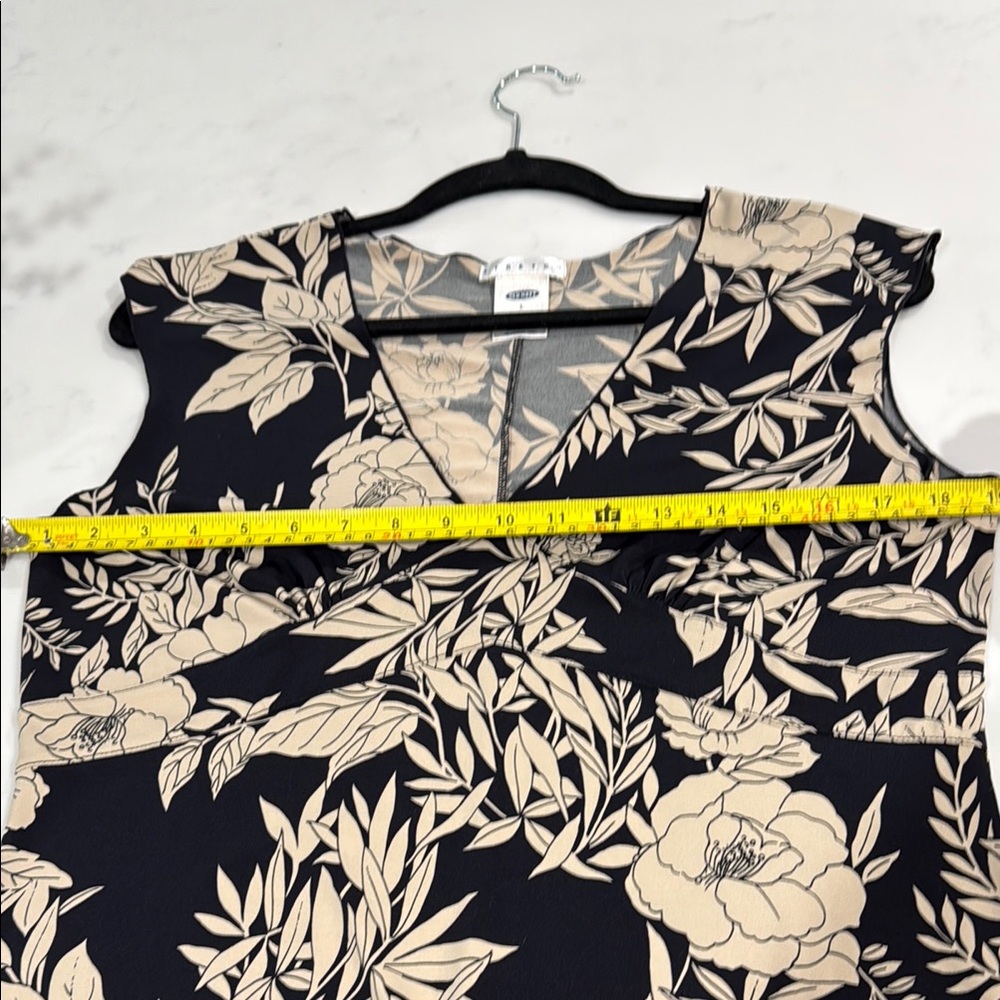 Y2K summer dress. Elegant Black and Tan Floral Dress - Picture 5 of 6